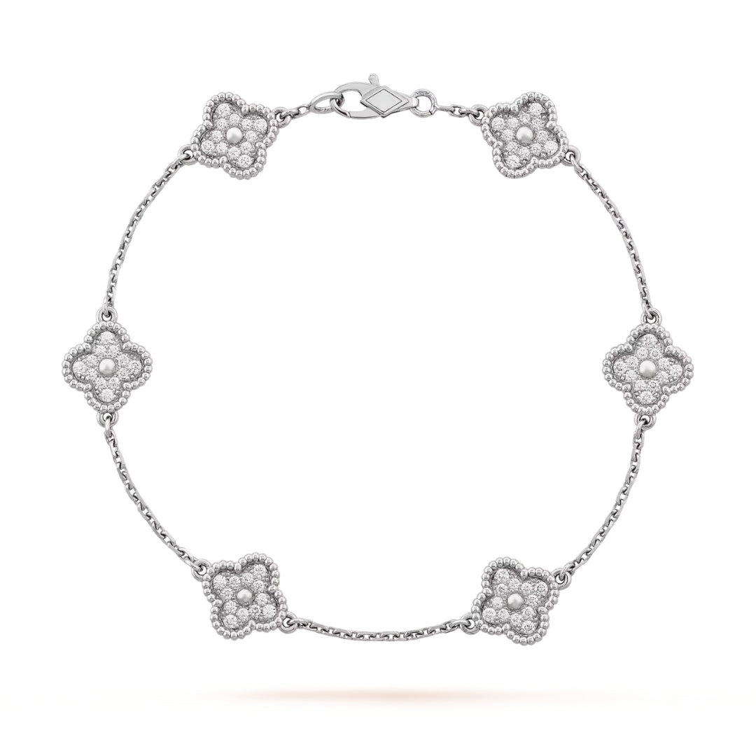 https://cdn.shopify.com/s/files/1/0679/7780/6117/files/SweetAlhambrabracelet_6motifswhitegold.jpg?v=1727642893