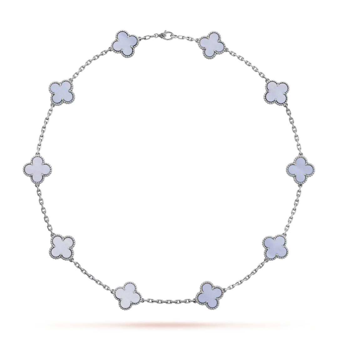 https://cdn.shopify.com/s/files/1/0679/7780/6117/files/tigereyependant_4b7cd5ed-2360-4c49-8bce-0d51d1128eca.png?v=1704814856